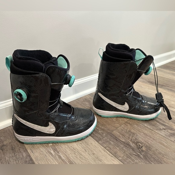 Nike SB Zoom Force 1x Boa Snowboard Boot EUC size 6.5 - Picture 3 of 6